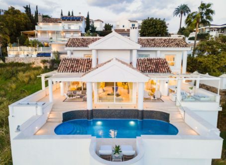 Incredible Villa in Nueva Andalucía