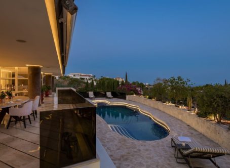 Stunning Villa, in La Quinta, Benahavis