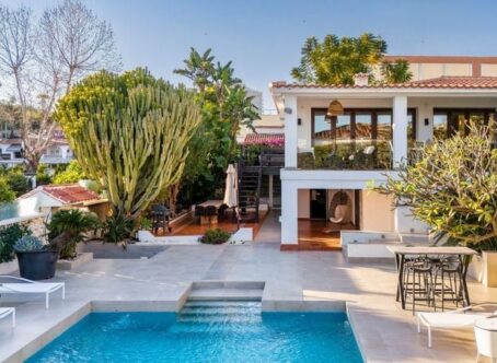 6 Bedroom Traditional Villa, Nueva Andalucía