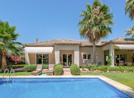 Beautiful 4 Bedroom Villa, Nueva Andalucía