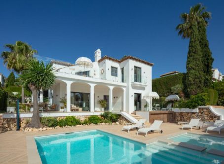 Beautiful 4 Bedroom Villa, in Marbella