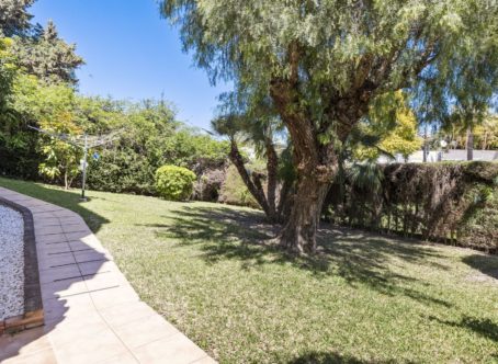 Fantastic Villa, in Nueva Andalucía