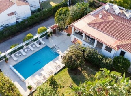 6 Bedroom Traditional Villa, Nueva Andalucía